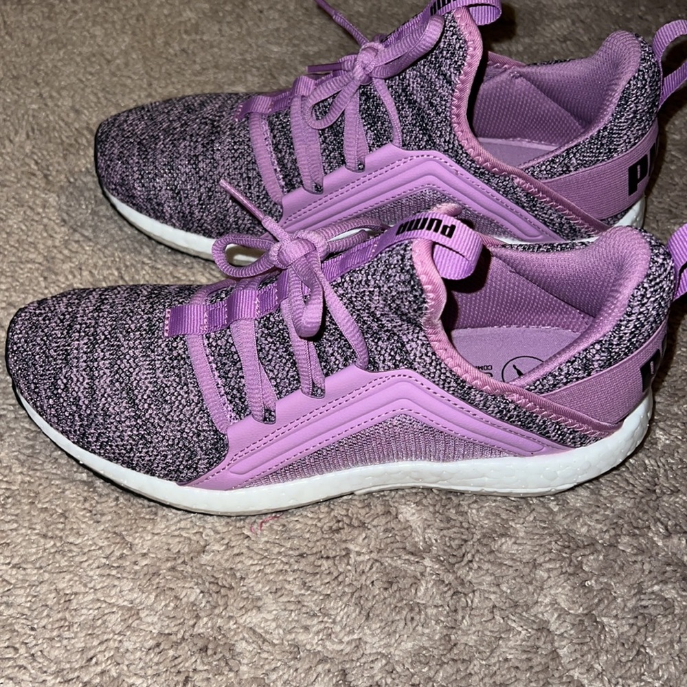 Puma shoes - Picture 2 of 3